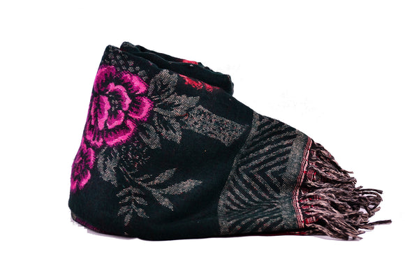 Flower Wool Scarf, Super Warm Blanket，   織途  ， Om Ethnic Handicraft , macrame