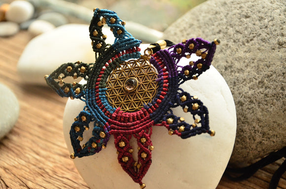 Mandala Macrame Necklace/ Pendant，   織途  ， Om Ethnic Handicraft , macrame