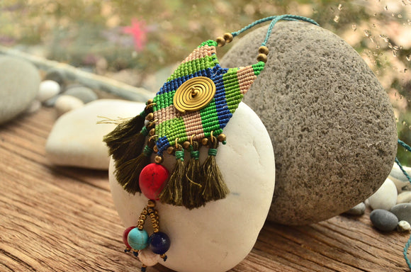 Macrame Necklace/ Pendant, Bohemian Style，   織途  ， Om Ethnic Handicraft , macrame